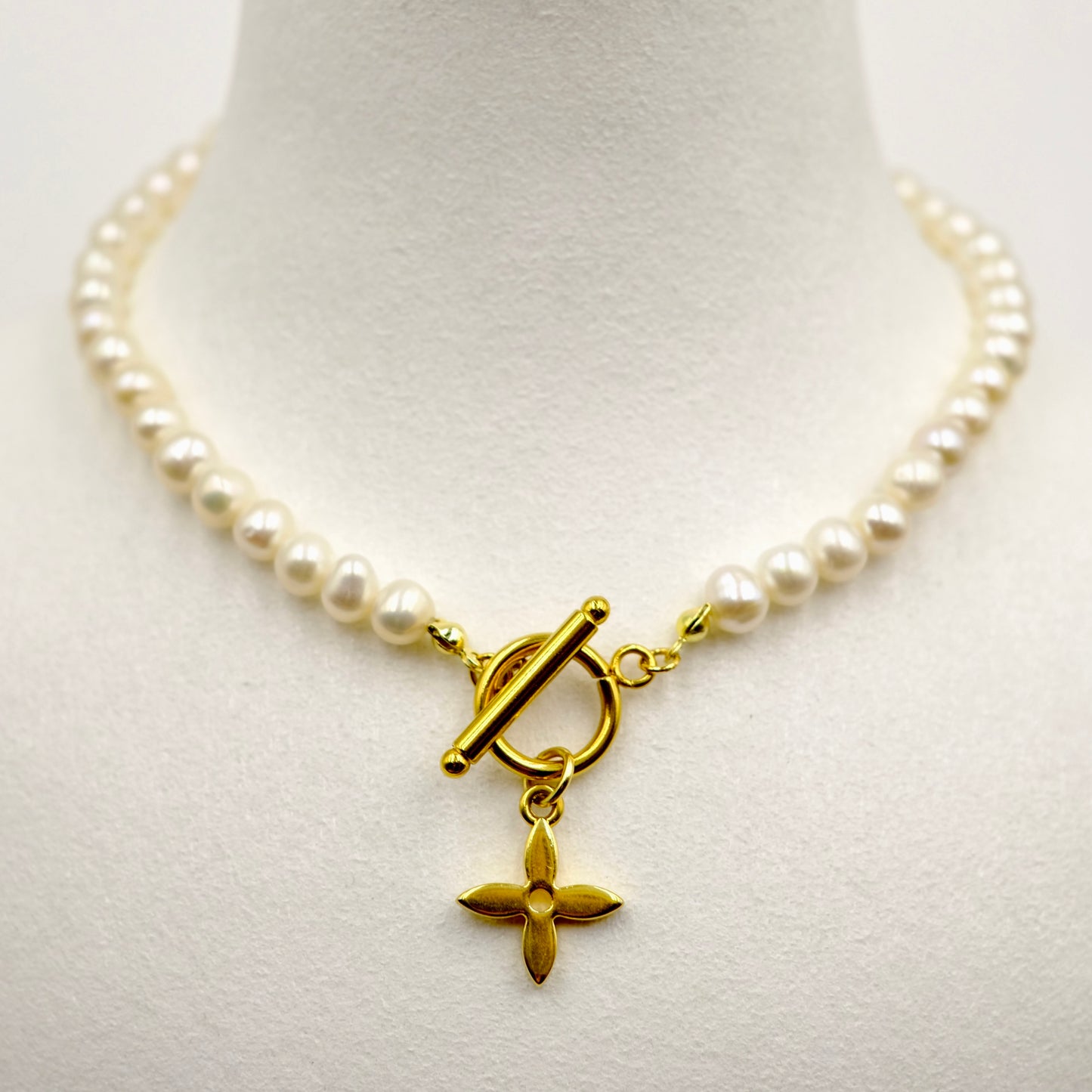 Louis Vuitton Pearl Reworked Necklace